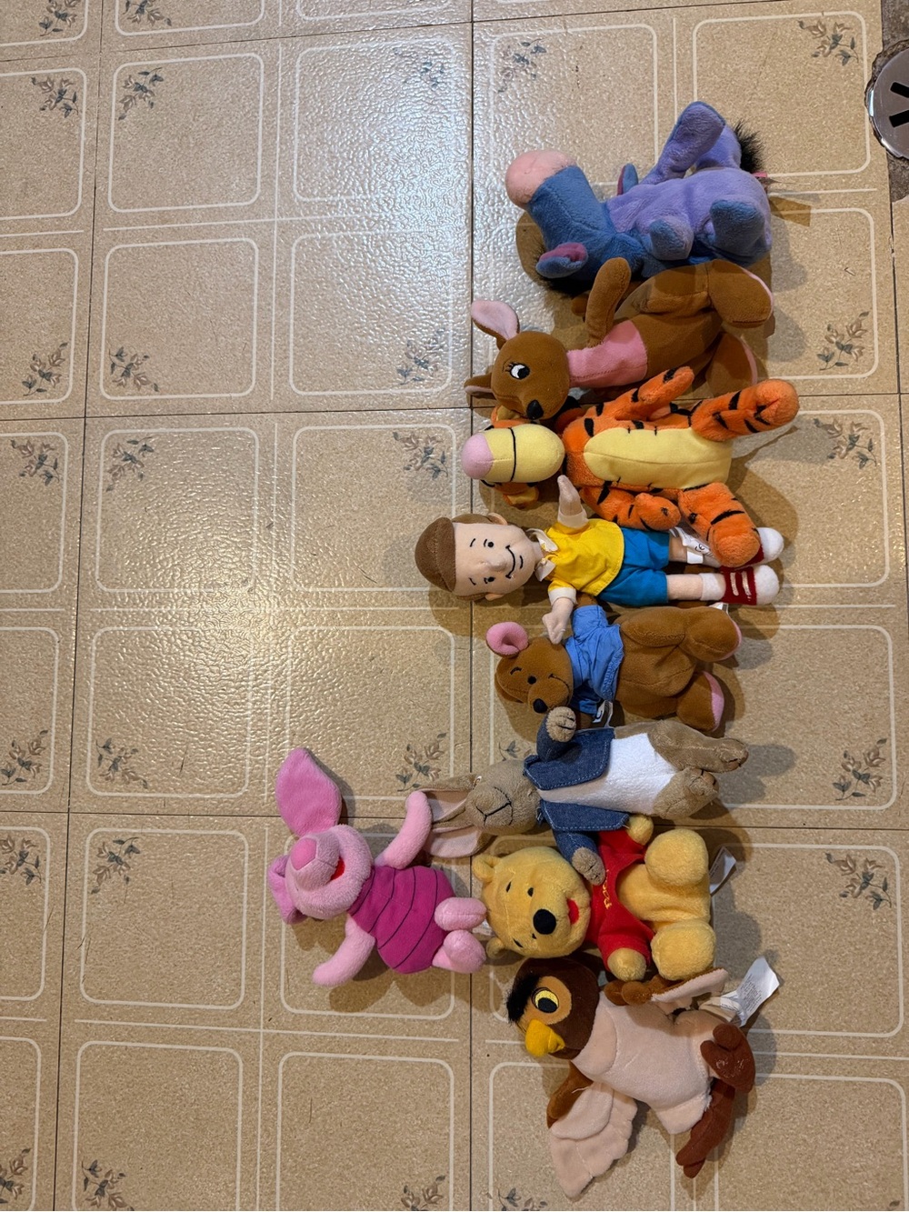 Vintage Disney Winnie the Pooh beanie set